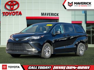2024 Toyota Sienna LE 8 Passenger
