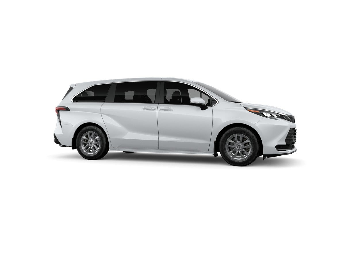 2026 Toyota Sienna LE 8 Passenger