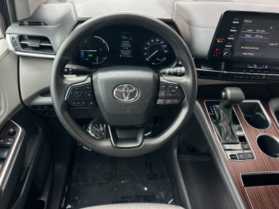 2024 Toyota Sienna LE 8 Passenger