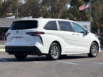 2024 Toyota Sienna LE 8 Passenger