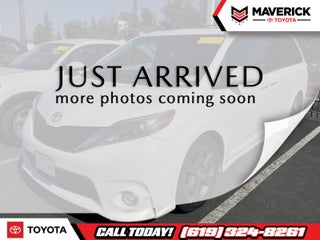 2016 Toyota Sienna SE 8 Passenger