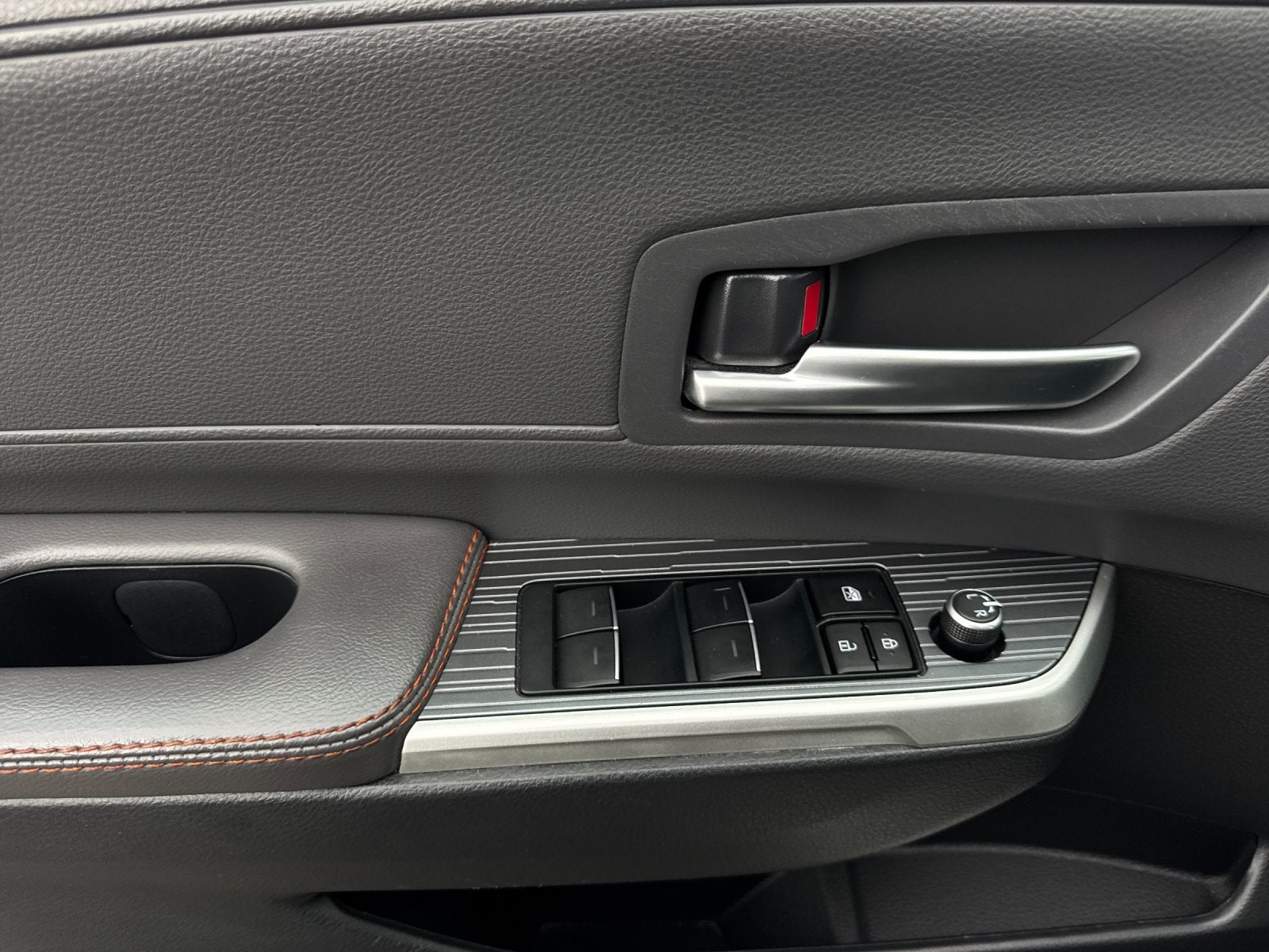 2023 Toyota Sienna XSE 7 Passenger