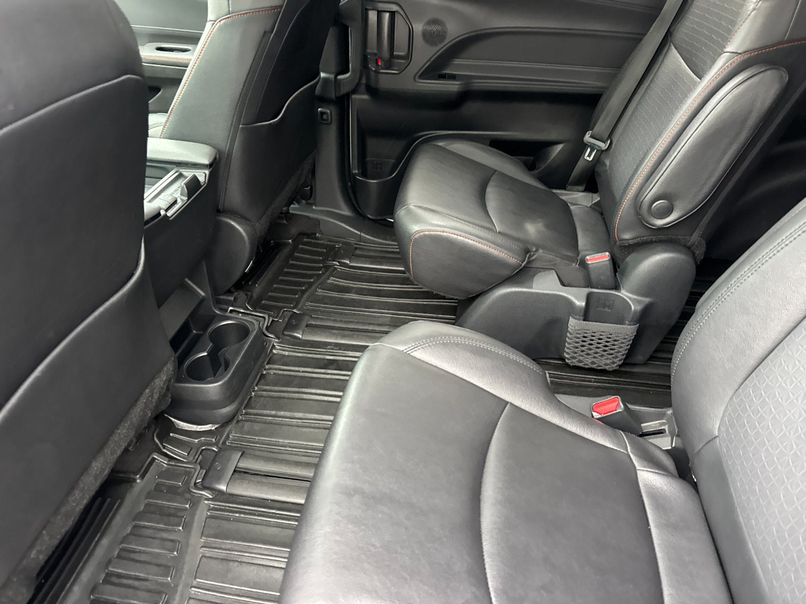 2023 Toyota Sienna XSE 7 Passenger