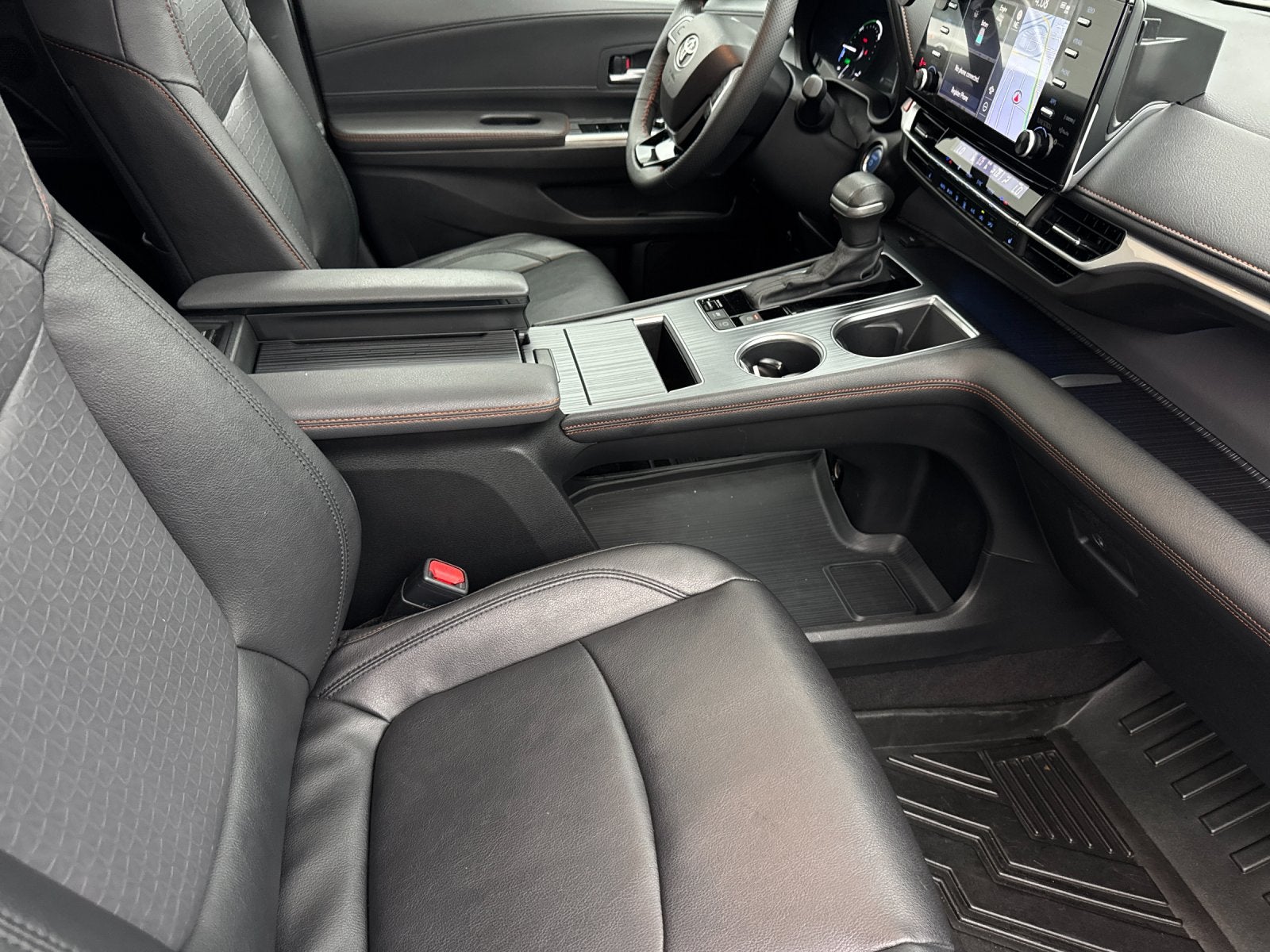 2023 Toyota Sienna XSE 7 Passenger