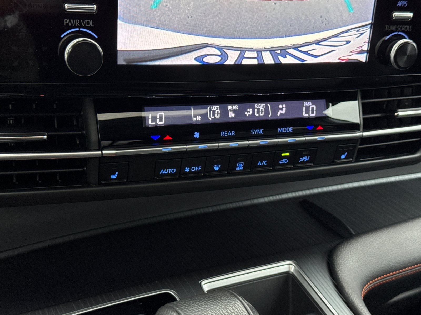 2023 Toyota Sienna XSE 7 Passenger