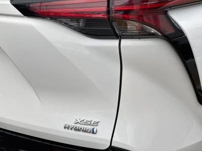 2023 Toyota Sienna XSE 7 Passenger