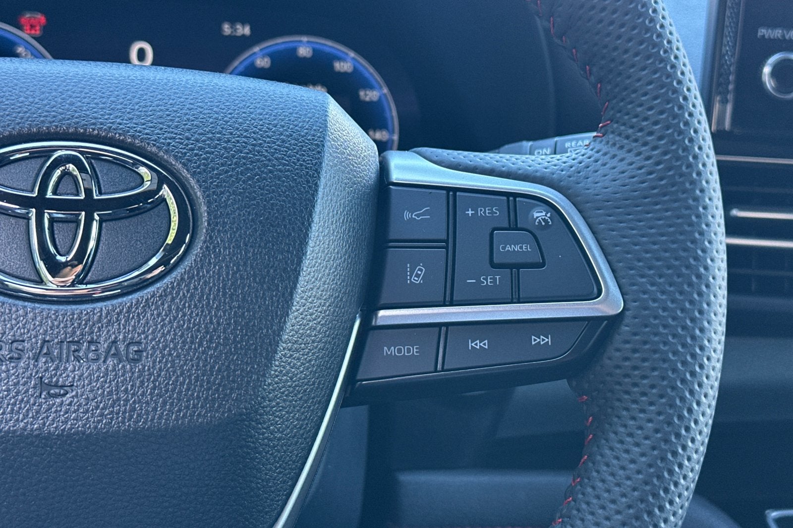 2026 Toyota Sienna XSE 7 Passenger
