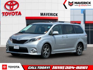 2017 Toyota Sienna SE Premium 8 Passenger