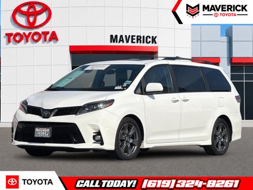 2018 Toyota Sienna SE Premium 8 Passenger