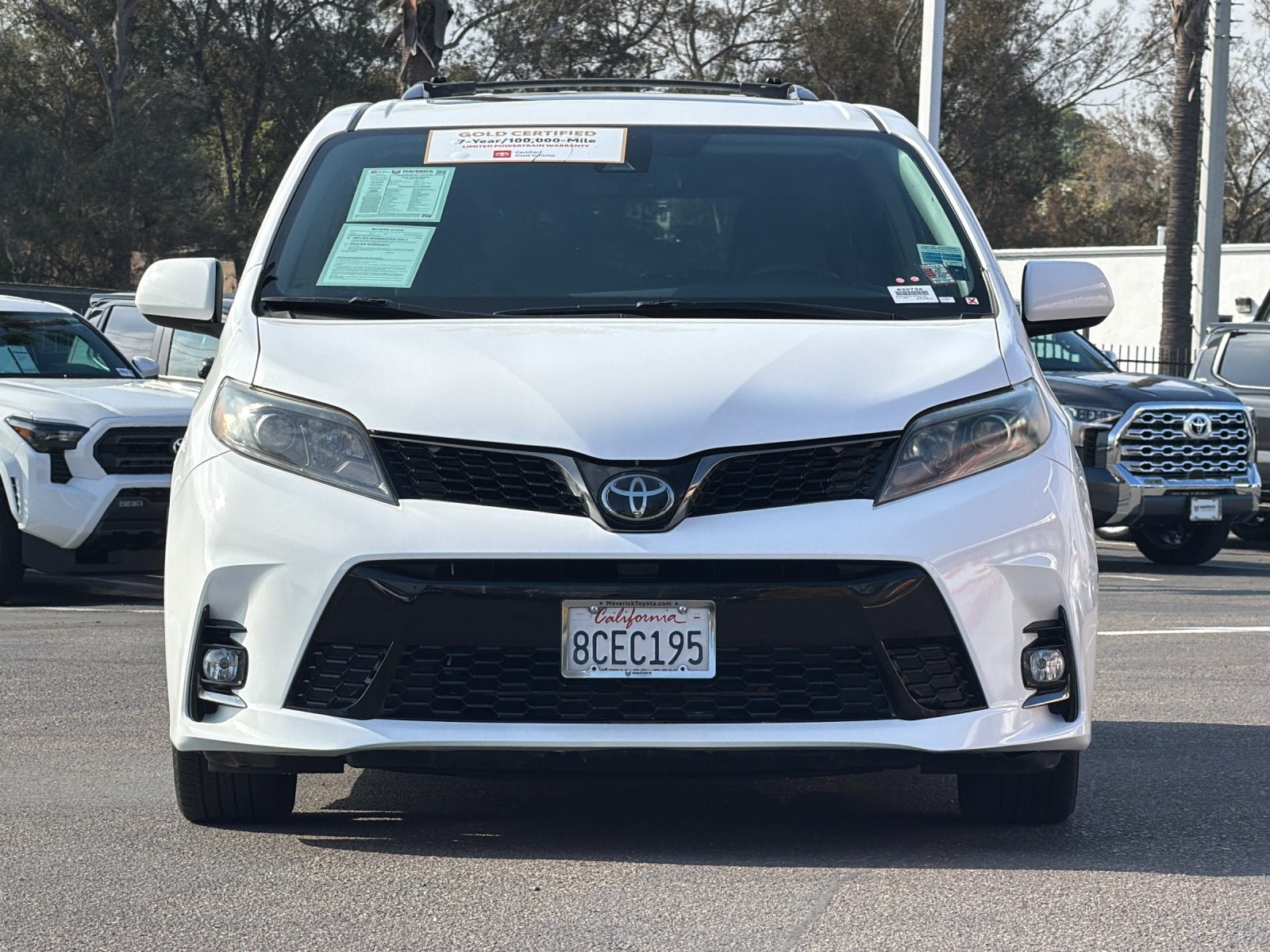 2018 Toyota Sienna SE Premium 8 Passenger
