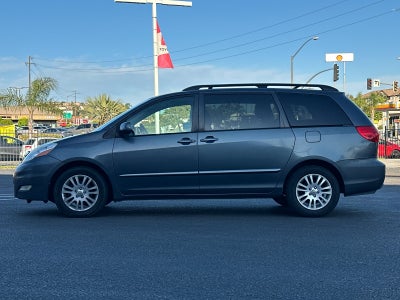 2010 Toyota Sienna XLE