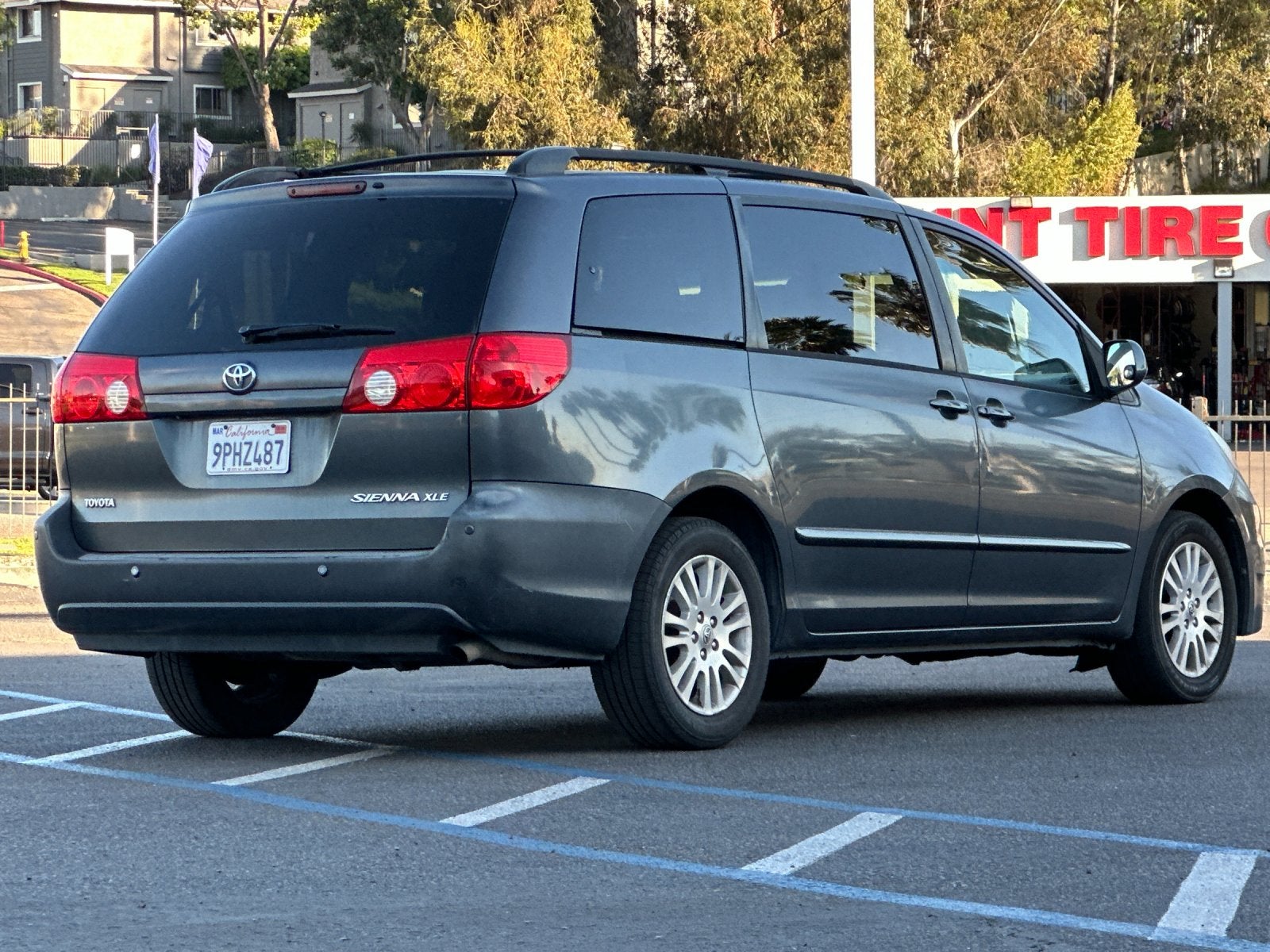 2010 Toyota Sienna XLE