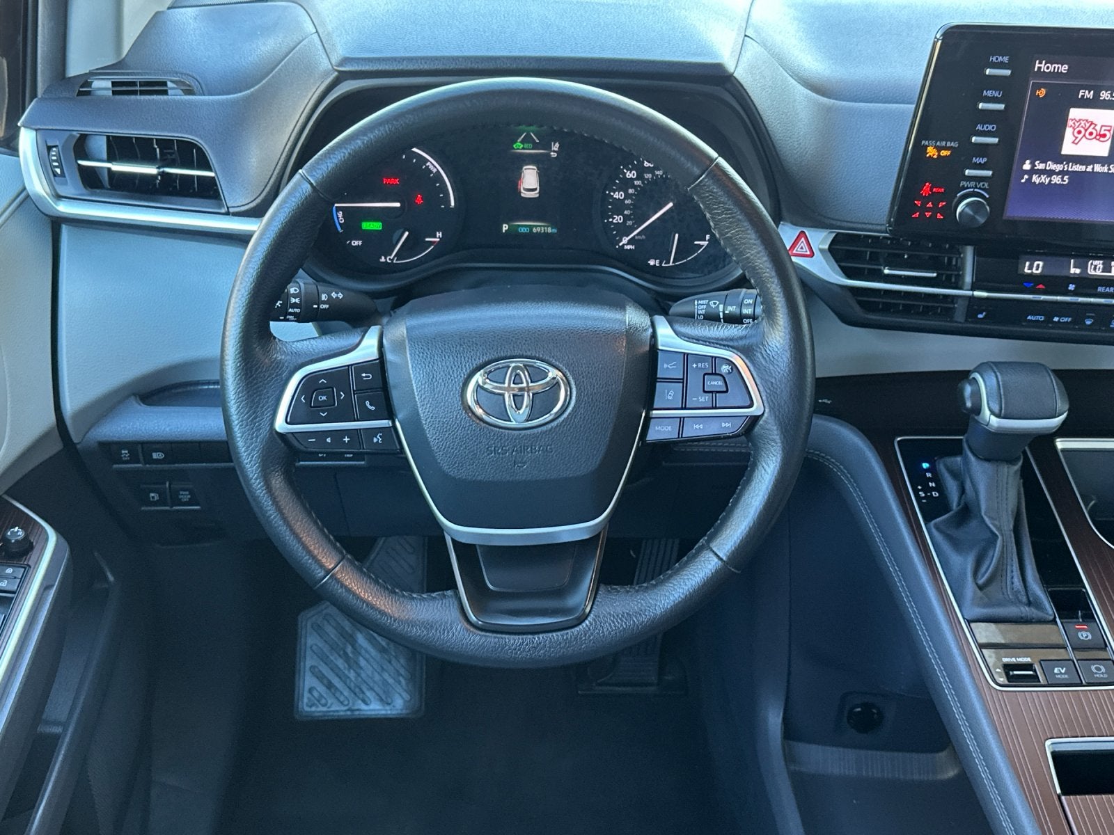 2024 Toyota Sienna XLE 7 Passenger