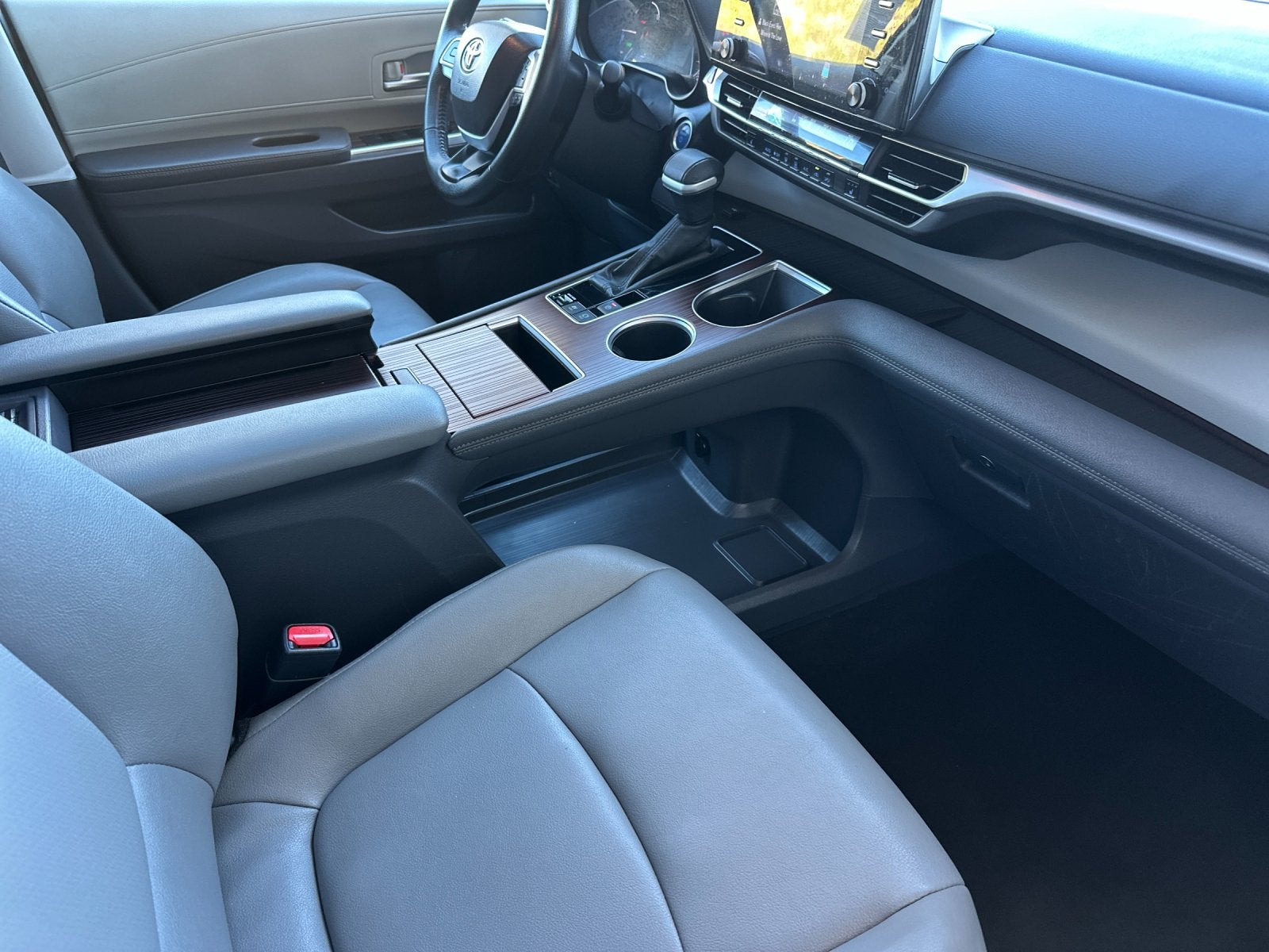 2024 Toyota Sienna XLE 7 Passenger