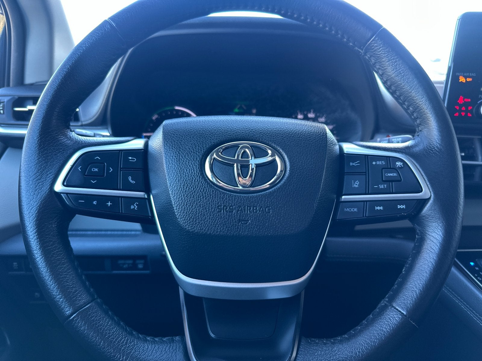 2024 Toyota Sienna XLE 7 Passenger