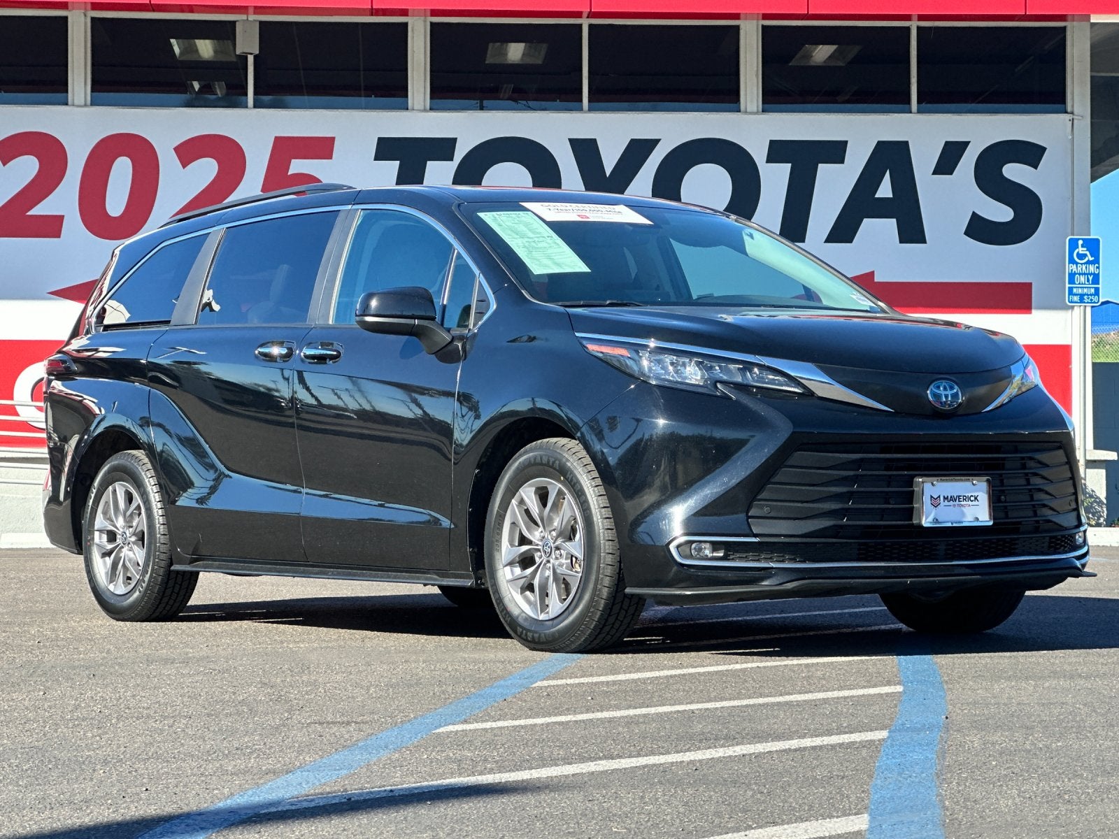 2024 Toyota Sienna XLE 7 Passenger