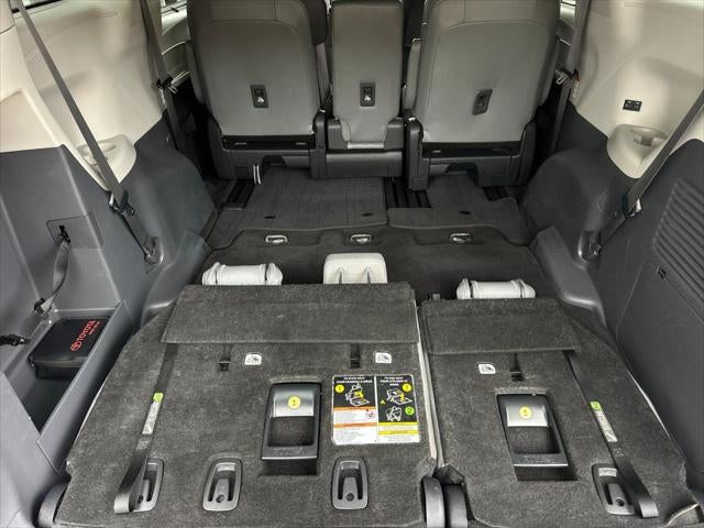 2024 Toyota Sienna XLE 8 Passenger
