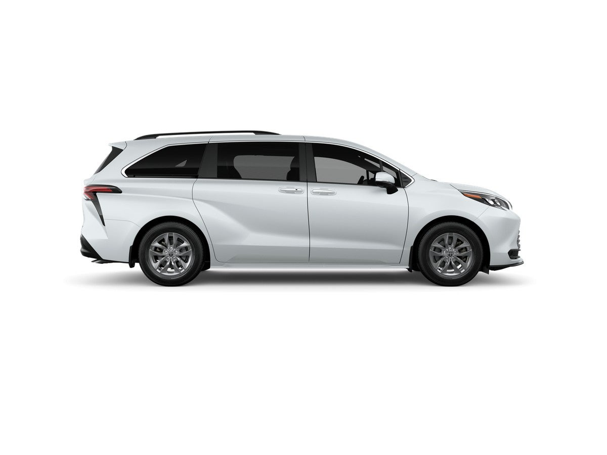 2026 Toyota Sienna XLE 8 Passenger