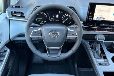 2026 Toyota Sienna XLE 8 Passenger