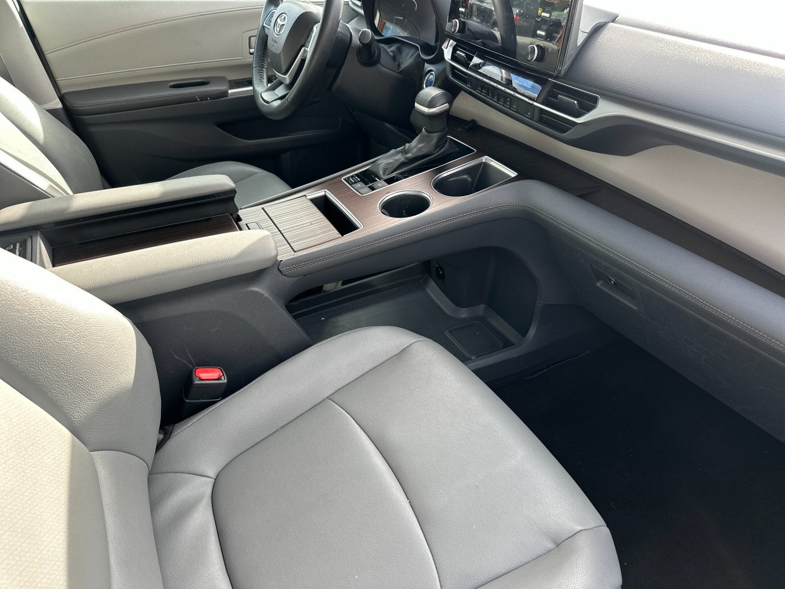 2023 Toyota Sienna XLE 7 Passenger