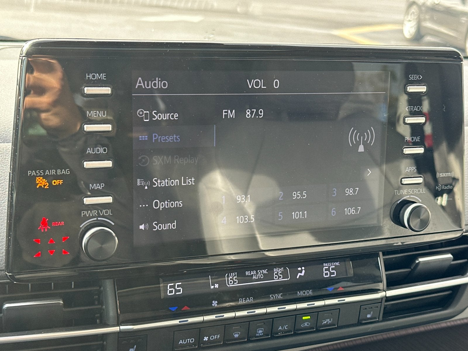 2023 Toyota Sienna XLE 7 Passenger