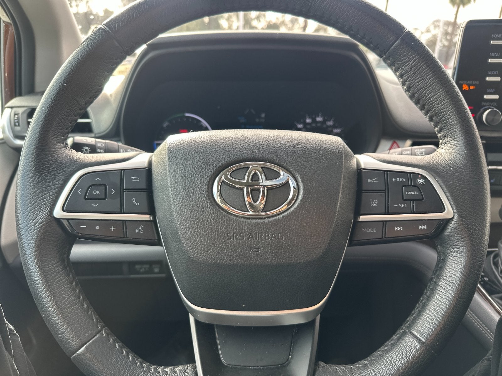 2023 Toyota Sienna XLE 7 Passenger