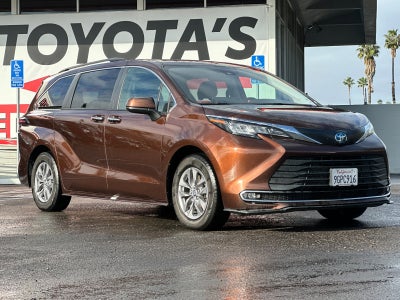 2023 Toyota Sienna XLE 7 Passenger