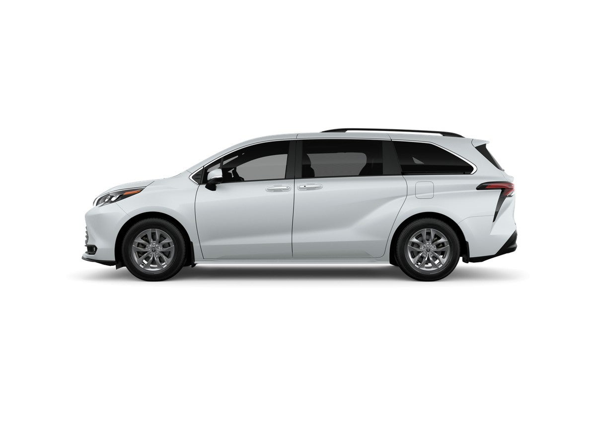 2026 Toyota Sienna XLE 8 Passenger