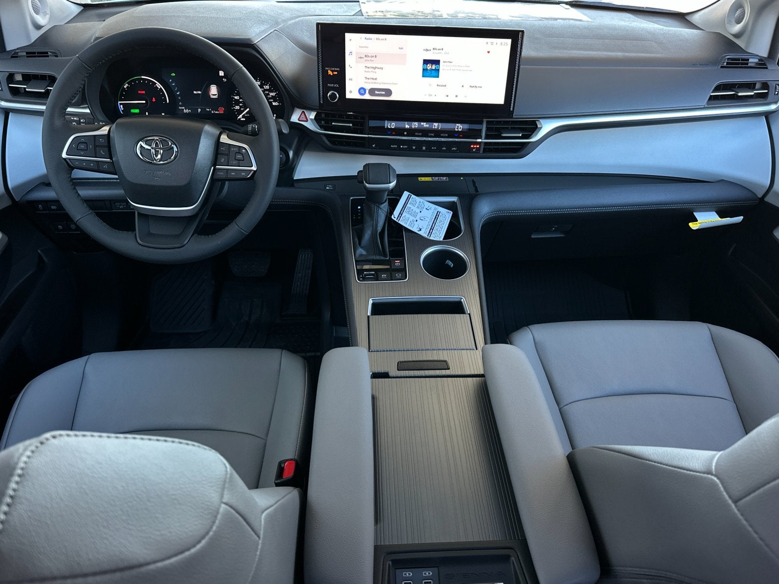 2026 Toyota Sienna XLE 8 Passenger