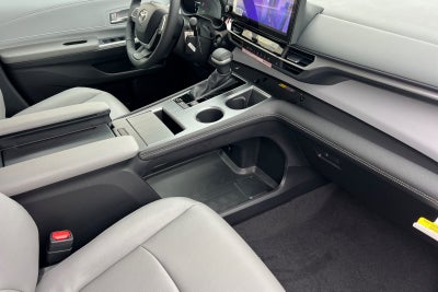 2026 Toyota Sienna XLE 7 Passenger