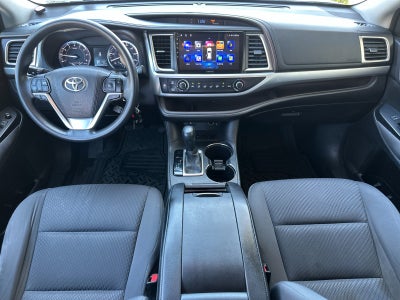 2016 Toyota Highlander LE