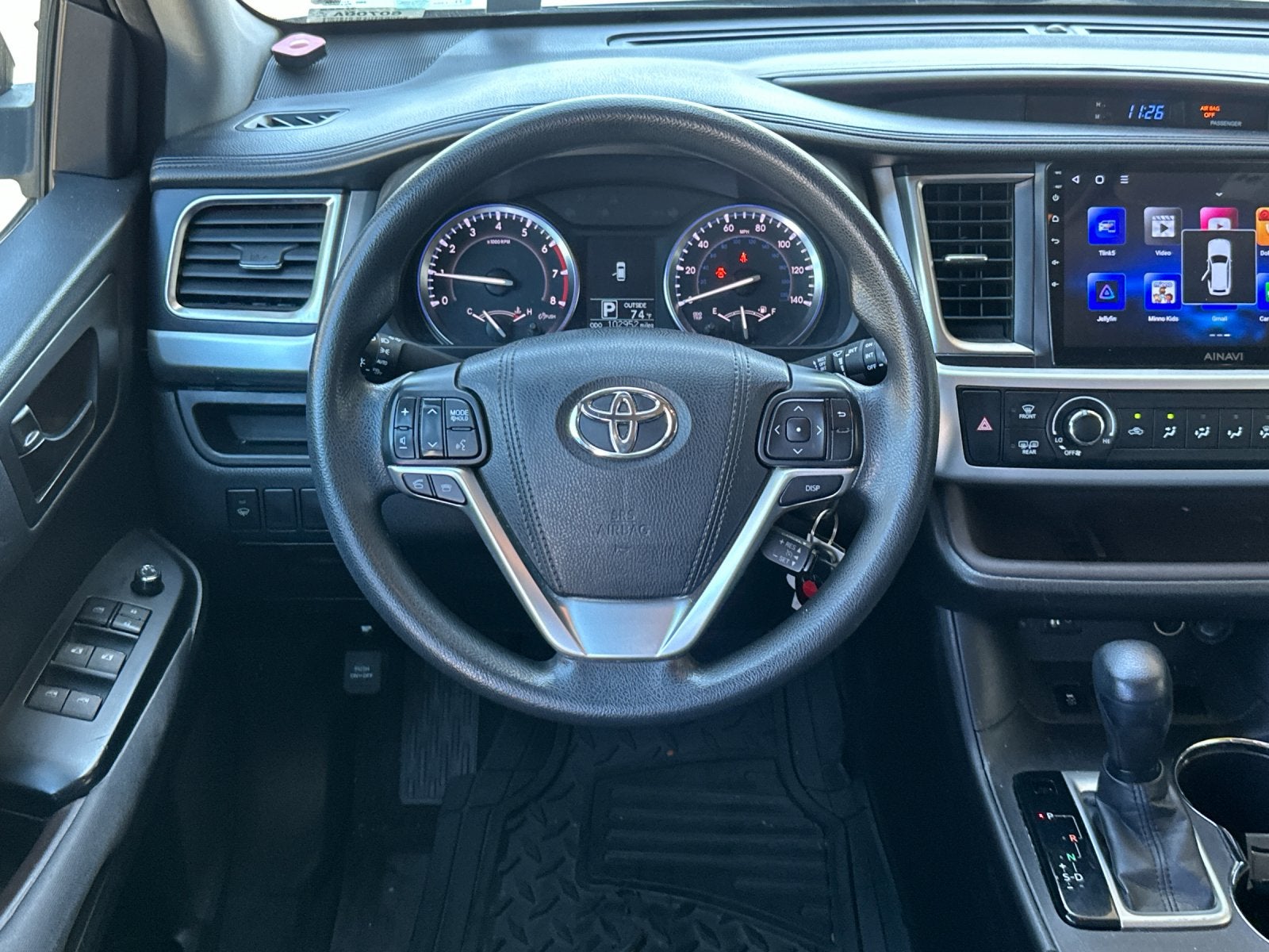 2016 Toyota Highlander LE