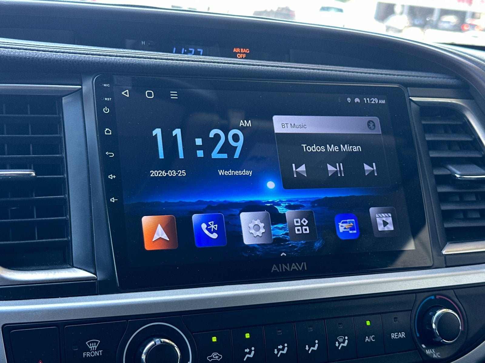 2016 Toyota Highlander LE