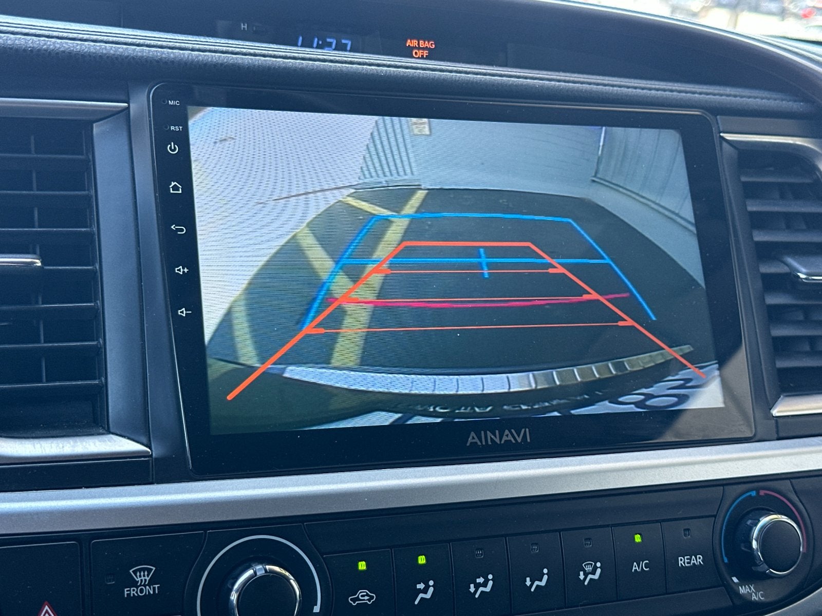 2016 Toyota Highlander LE