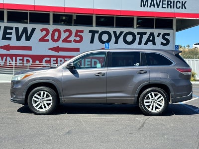 2016 Toyota Highlander LE