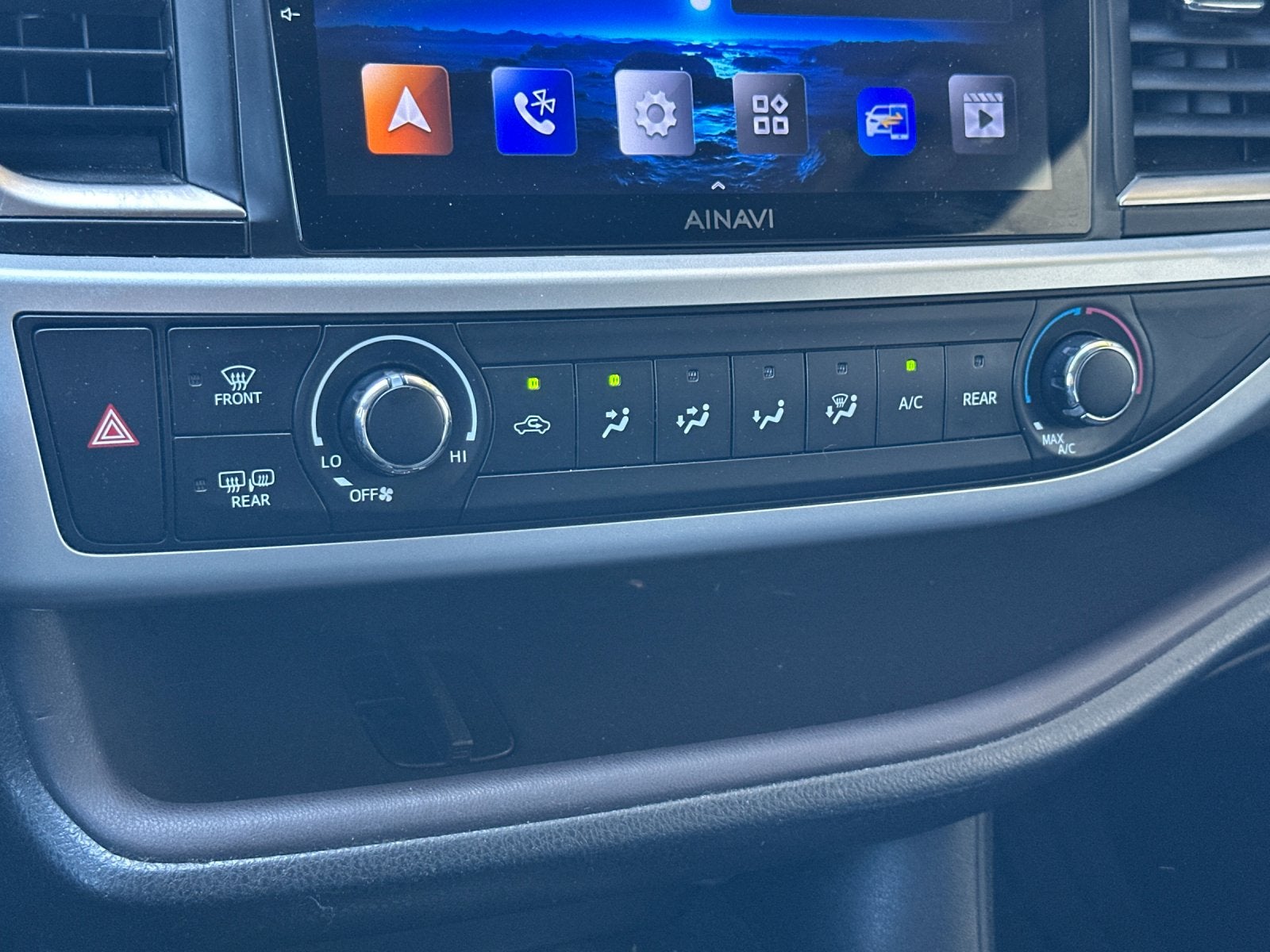 2016 Toyota Highlander LE