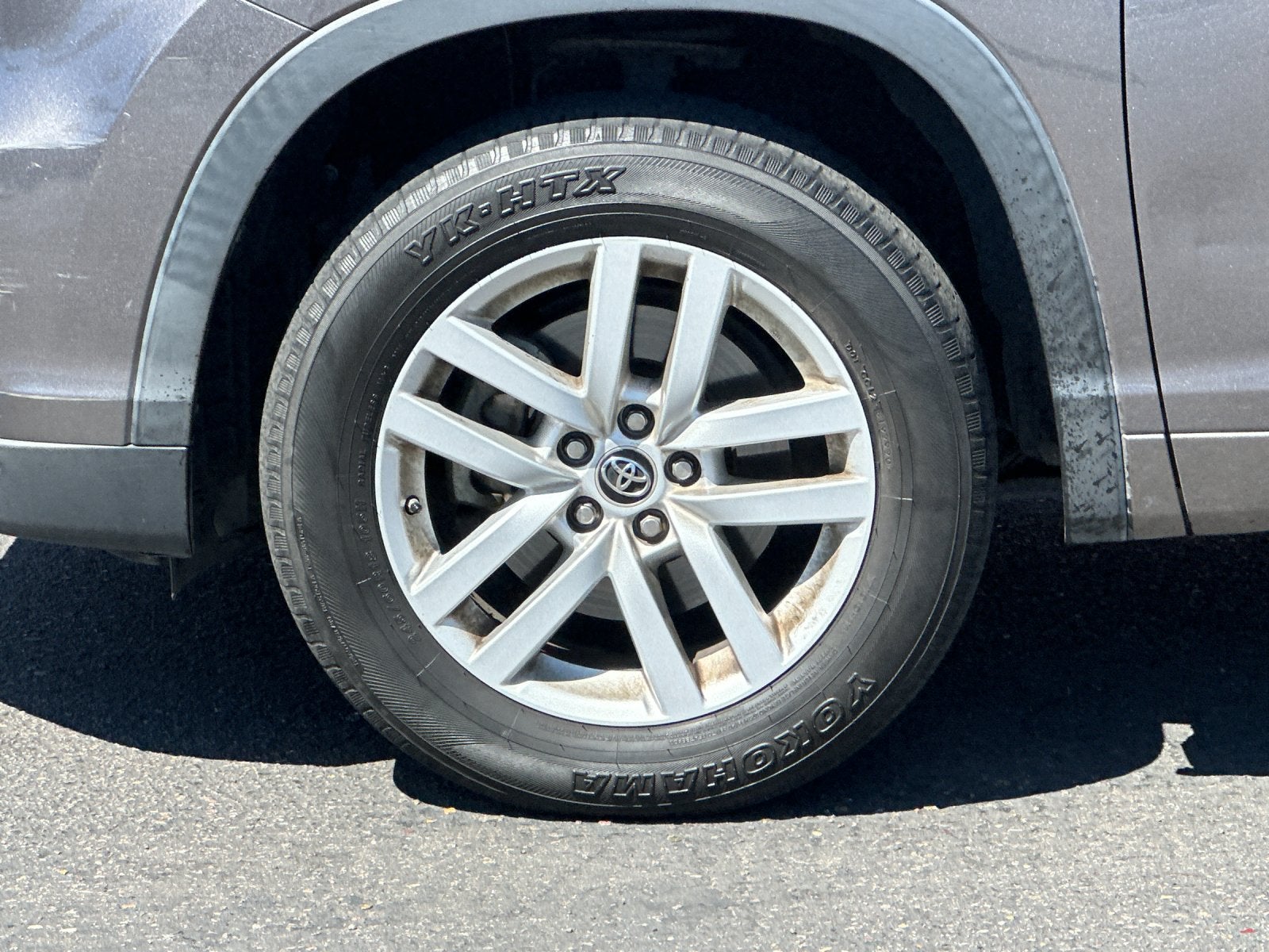 2016 Toyota Highlander LE