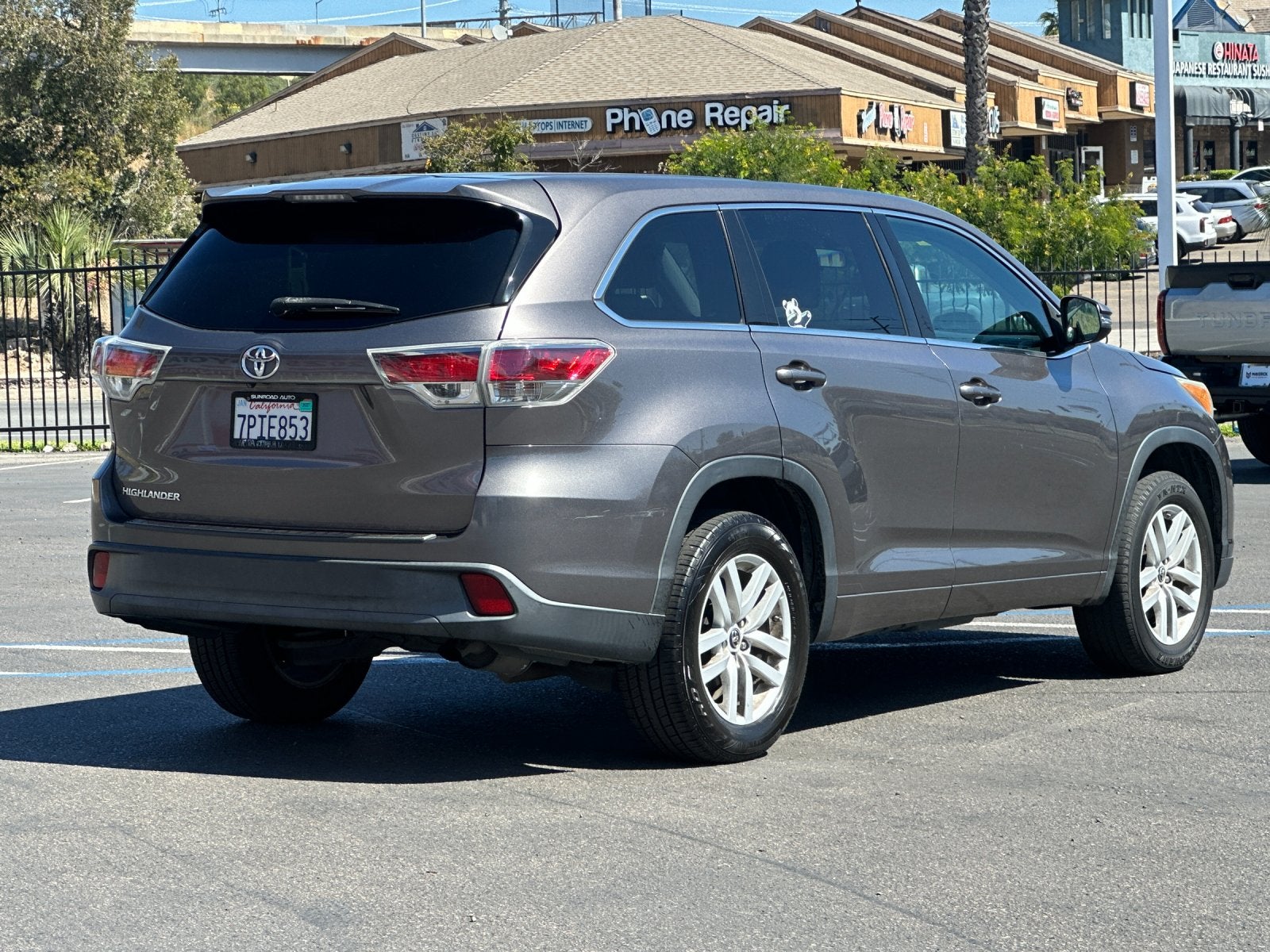 2016 Toyota Highlander LE