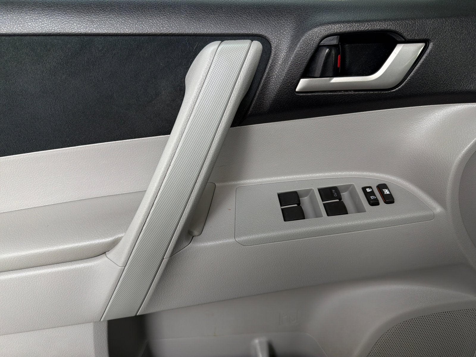 2013 Toyota Highlander Base Plus V6