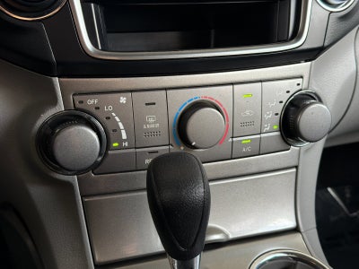 2013 Toyota Highlander Base Plus V6