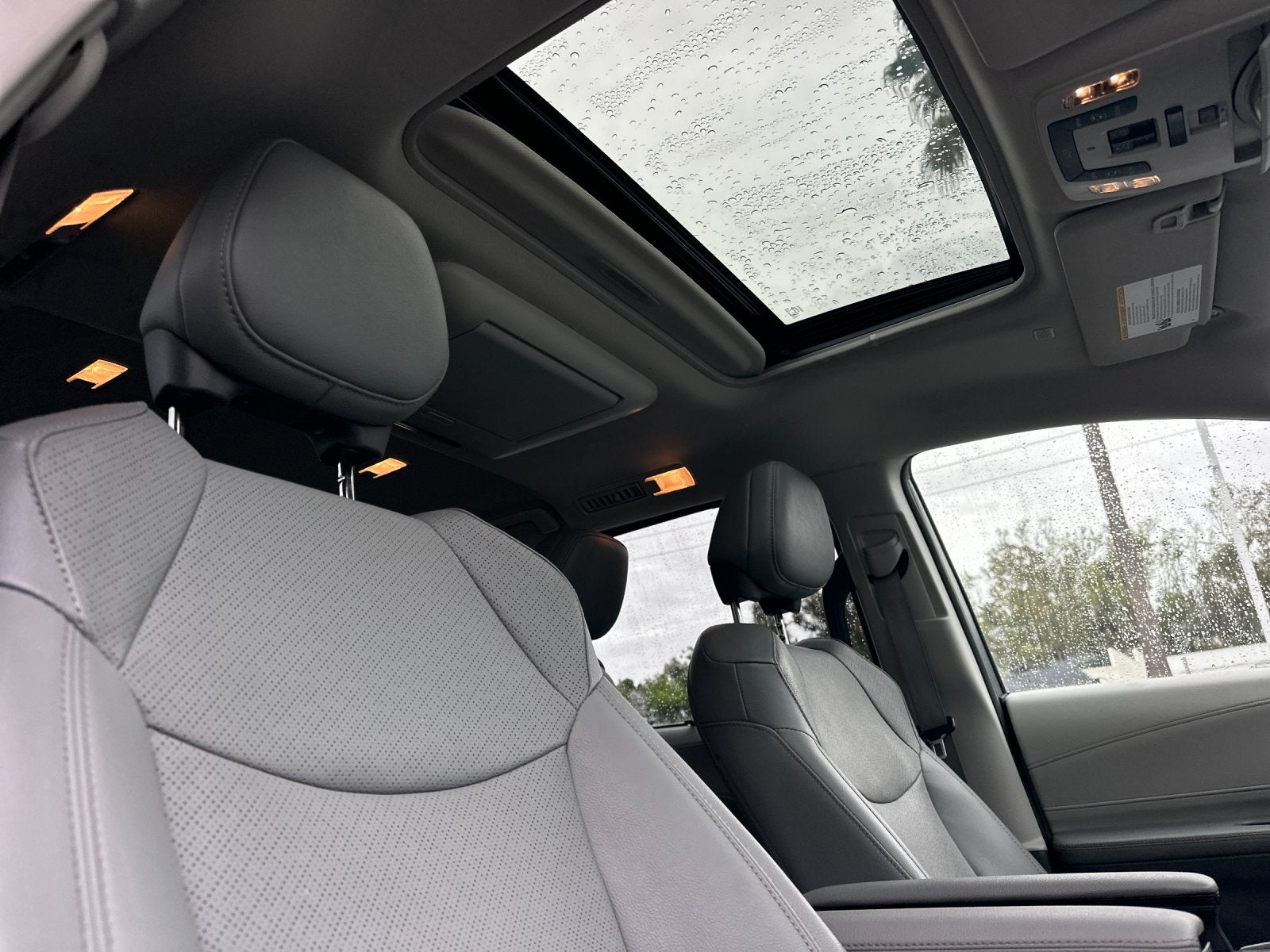 2024 Toyota Sienna Limited 7 Passenger