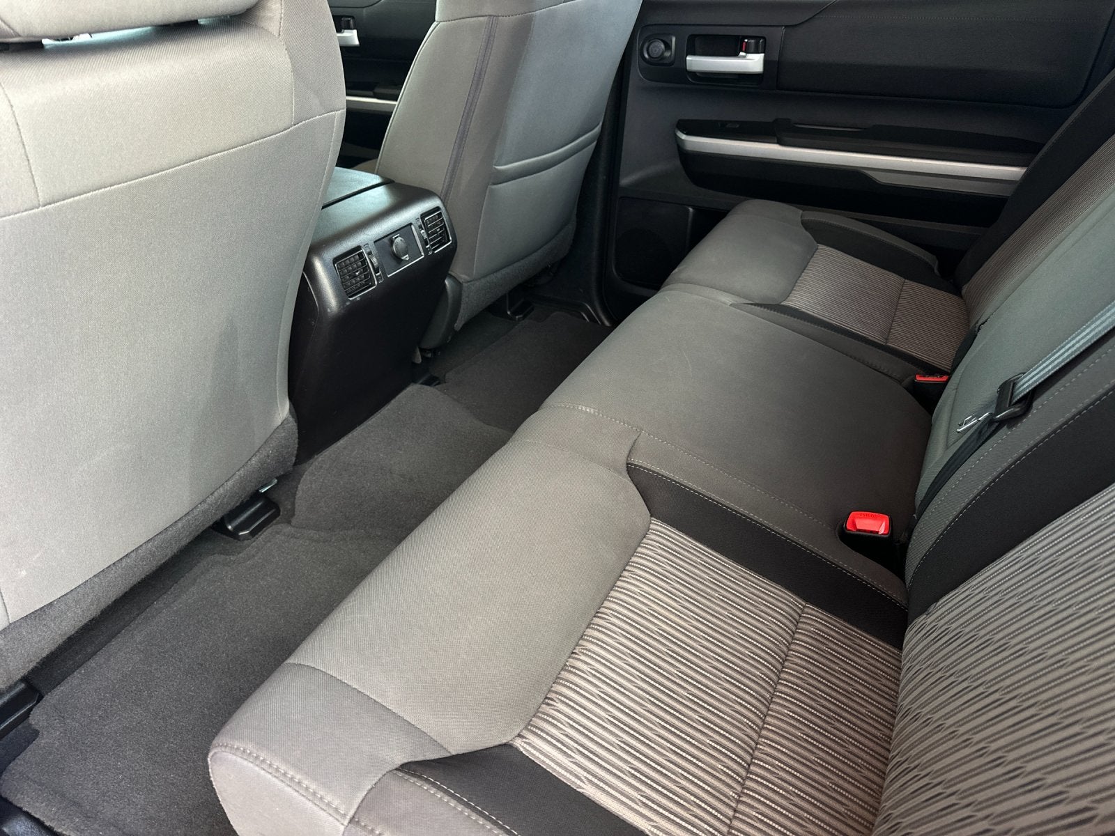 2015 Toyota Tundra SR5