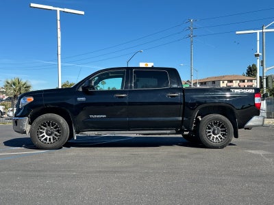 2017 Toyota Tundra SR5
