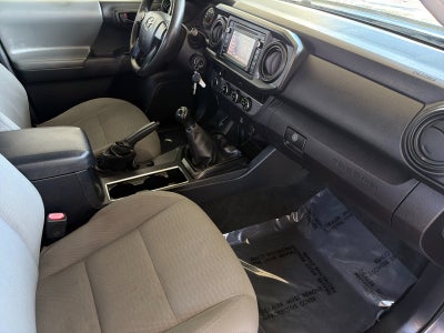 2016 Toyota Tacoma SR