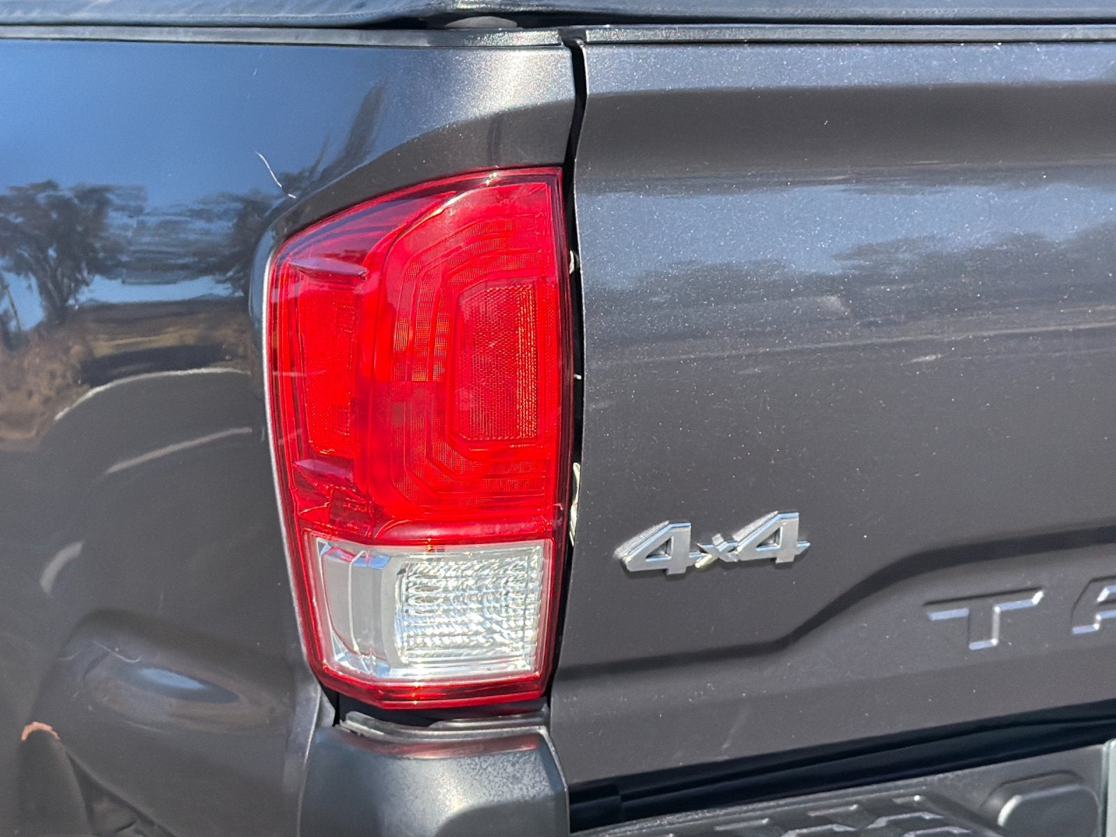2016 Toyota Tacoma SR