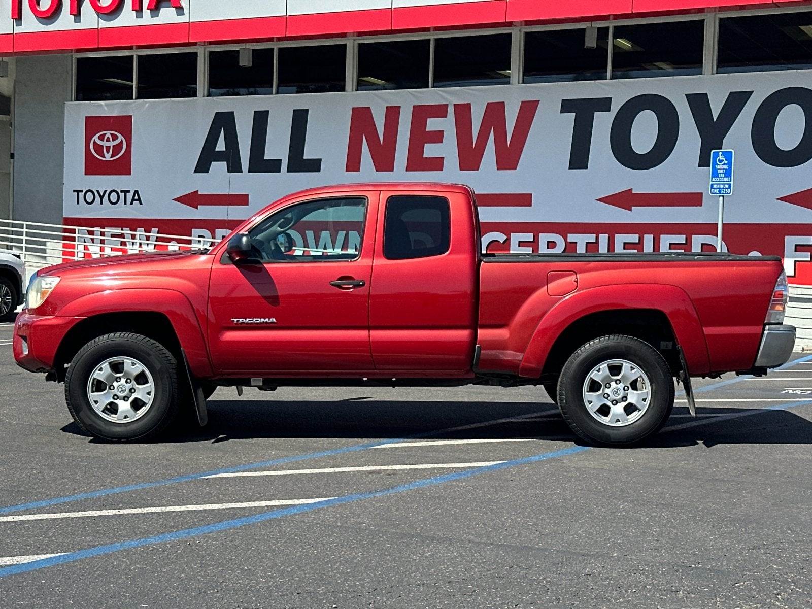 Used 2013 Toyota Tacoma PreRunner with VIN 5TFTX4GN2DX015419 for sale in Lemon Grove, CA