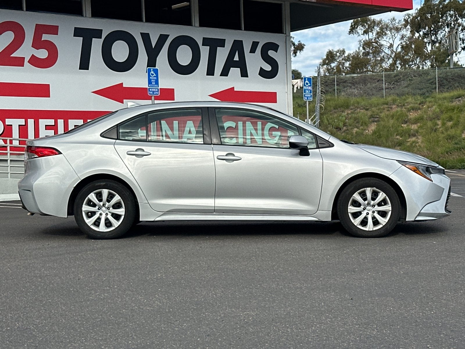 2024 Toyota Corolla LE