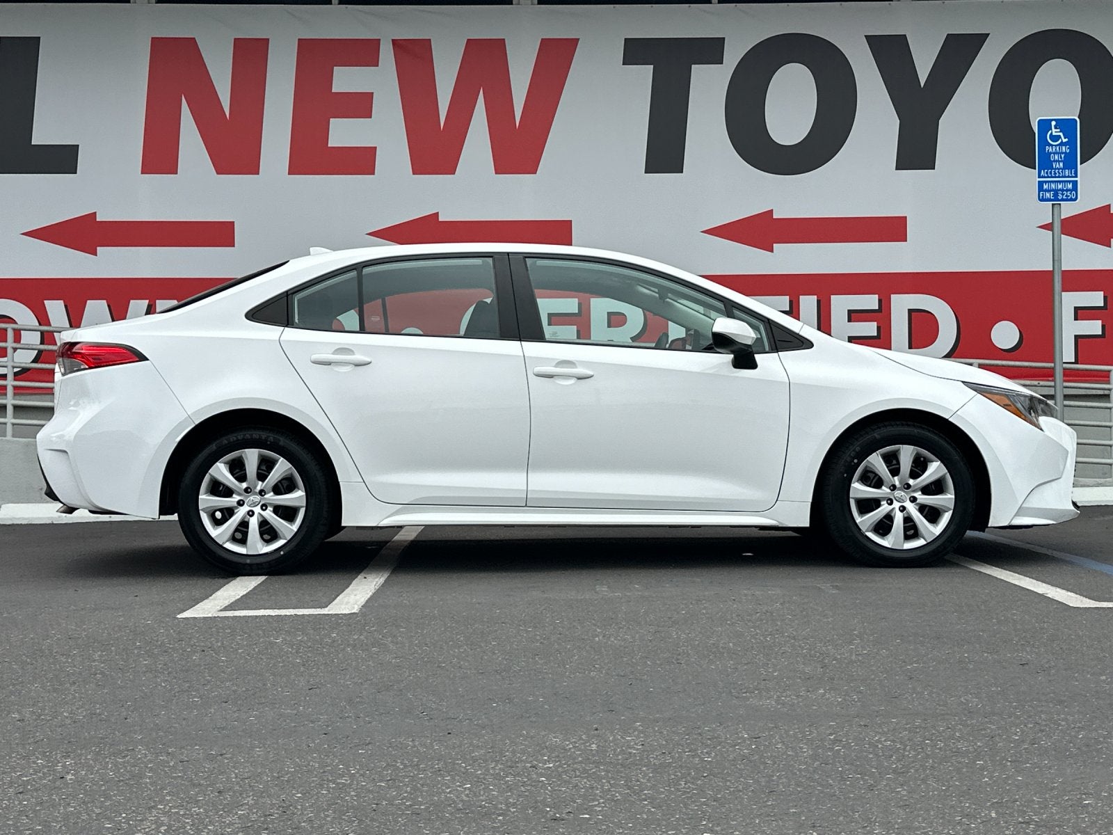 2023 Toyota Corolla LE