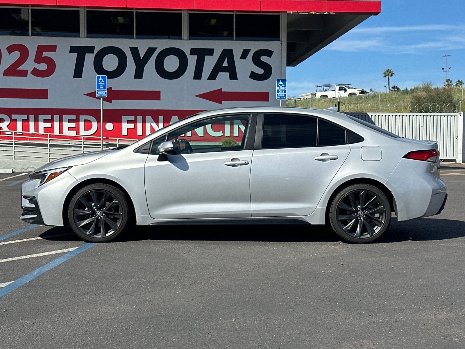 2025 Toyota Corolla SE