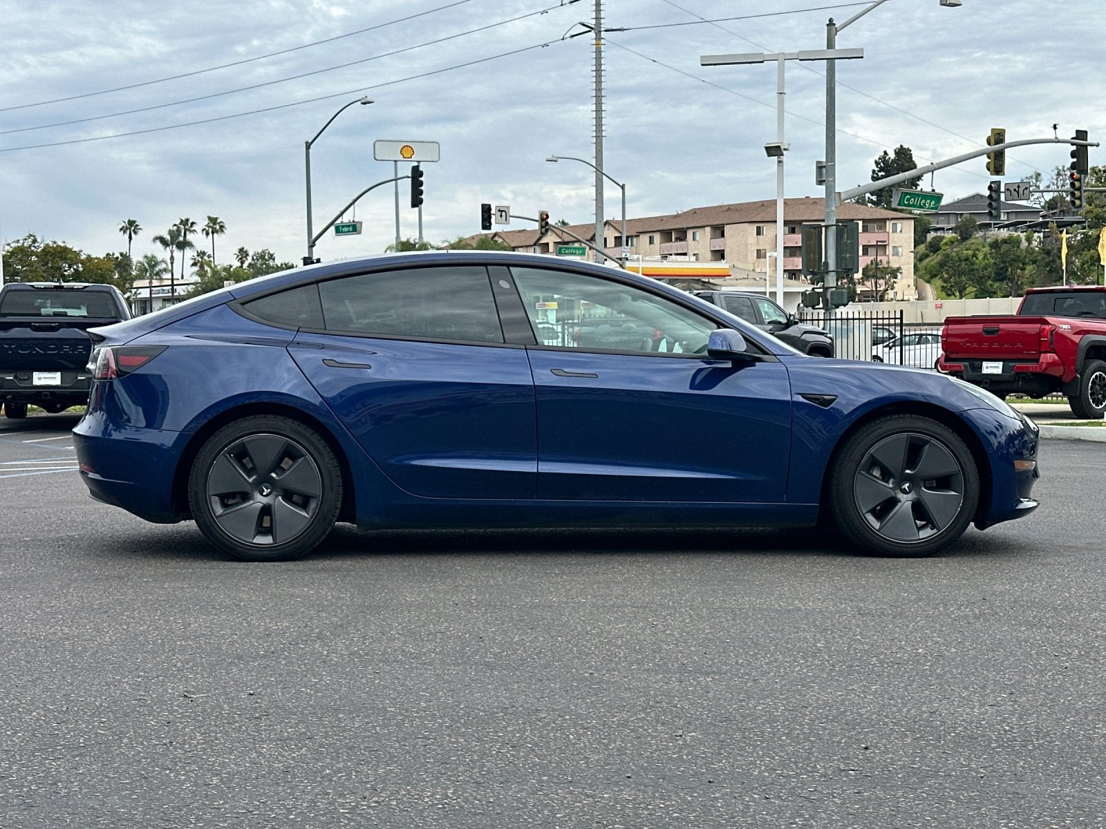 2022 Tesla Model 3 Long Range